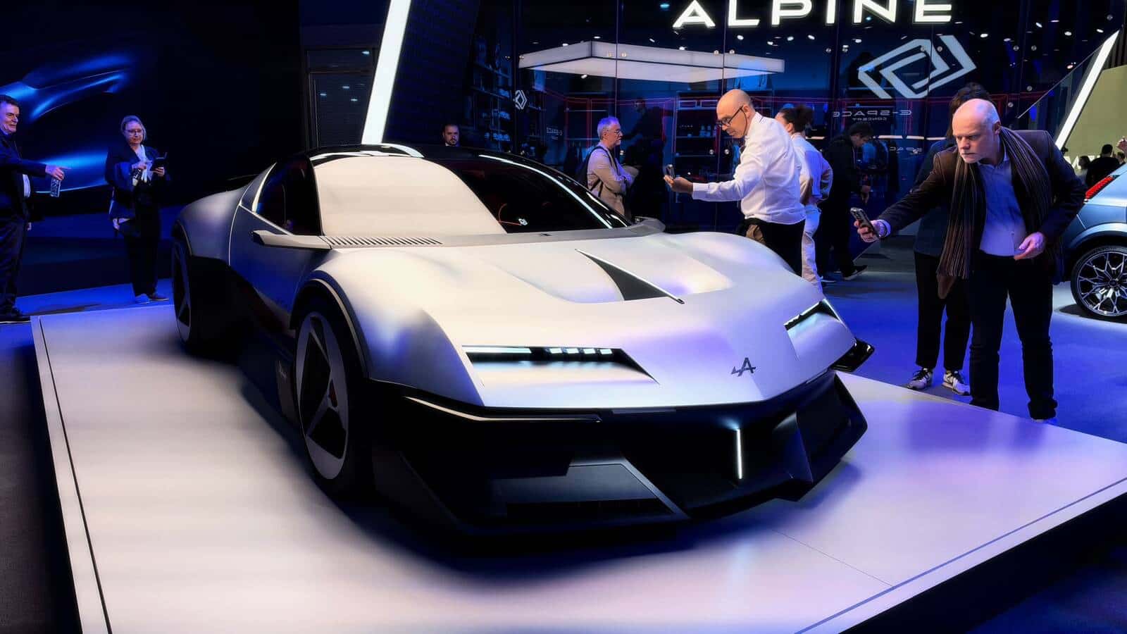 Alpine recuperou o espírito de um dos seus modelos mais icónicos