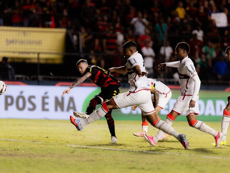 Em jogo de muitos gols, Sport fica no empate contra o Botafogo