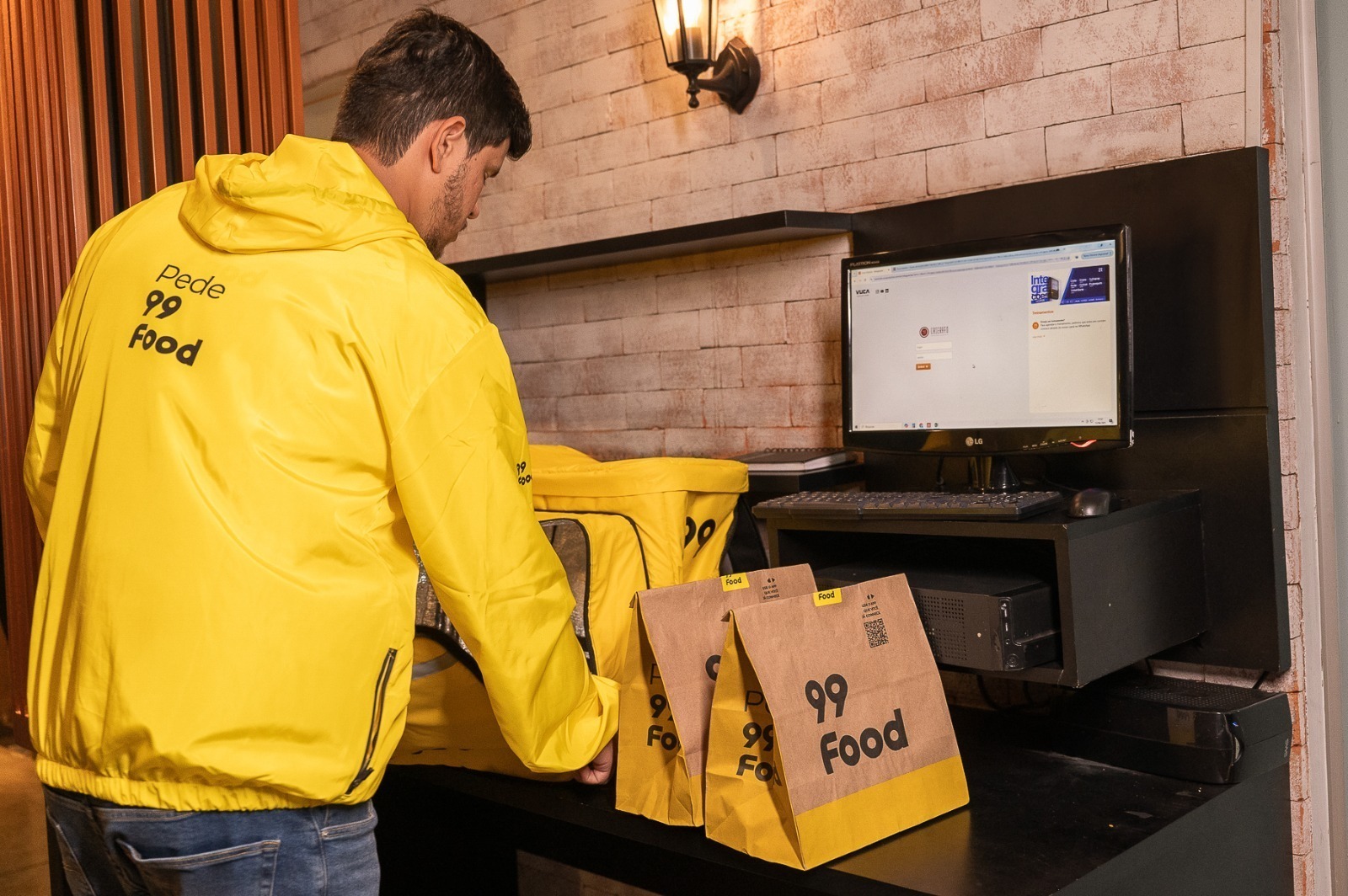 Festas juninas, Dia dos Namorados e futebol impulsionam o delivery no Norte e Nordeste