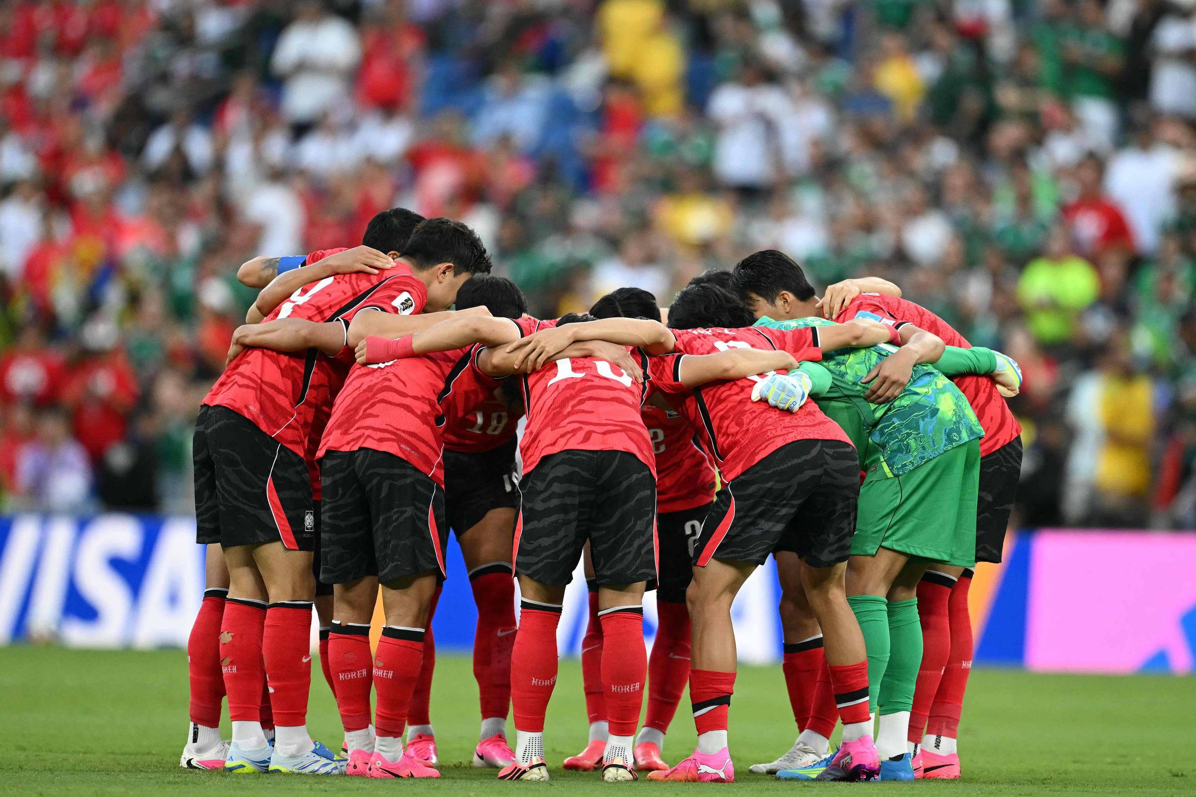 Jogadores sul-coreanos relatam sintomas relacionados ao calor e pedem medidas de proteção mais rigorosas