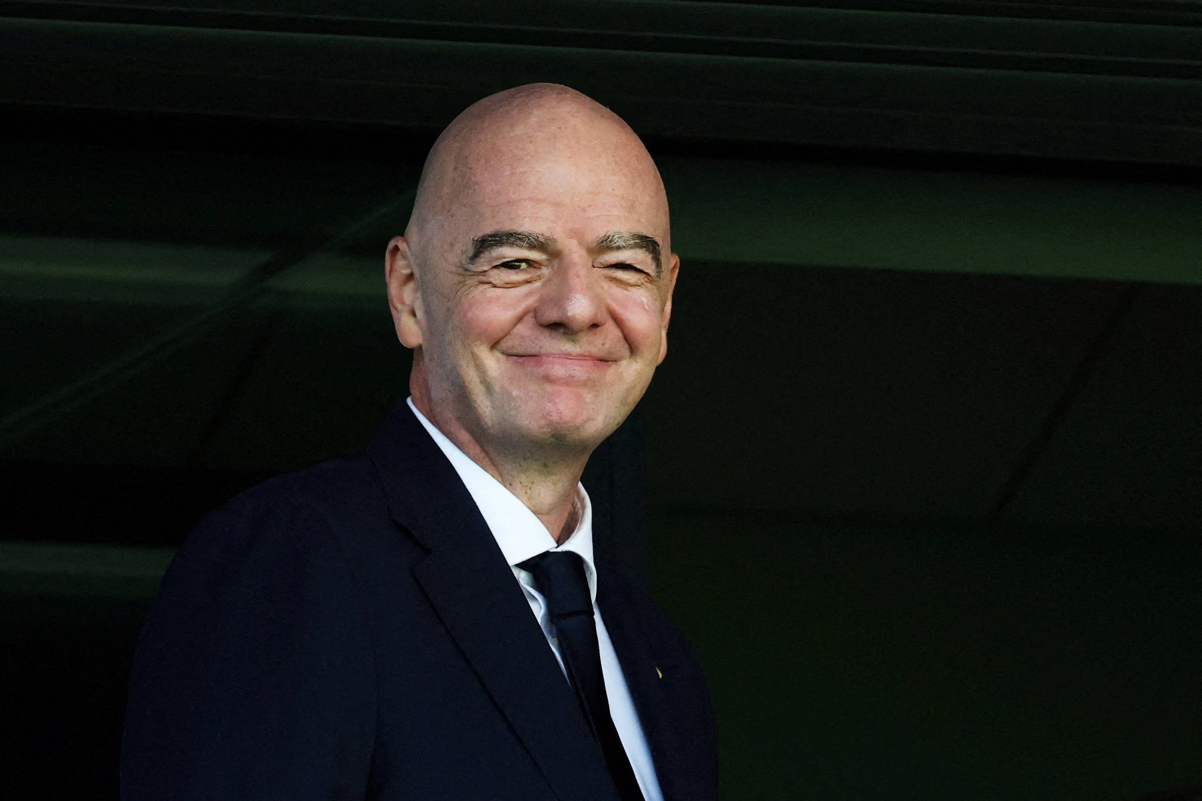 Federação de futebol da Suíça retira apoio a Infantino