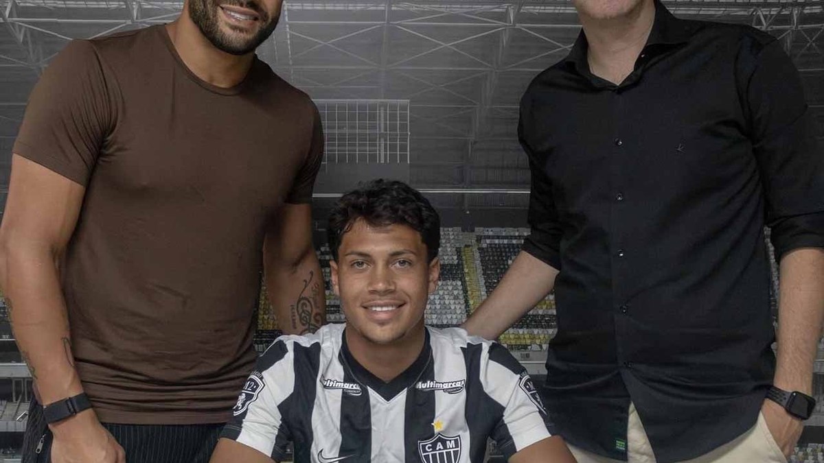 Filho de Hulk assina primeiro contrato profissional com Atlético