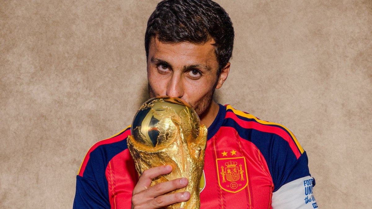 Rodri imita Neymar e lendas por preferir Barça ao Real