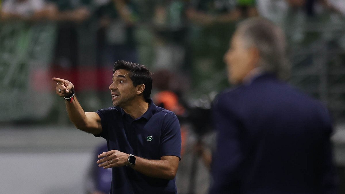 Mesmo com pacto, torcida vaia empate do Palmeiras na Libertadores
