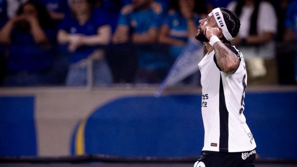 Vale? Com transfer ban, Corinthians busca renovação com Memphis