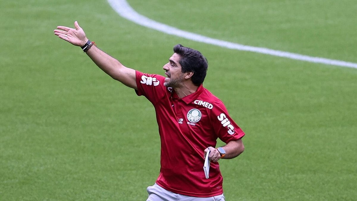 400º Dérbi tem Palmeiras na caça ao líder e Corinthians sob pressão