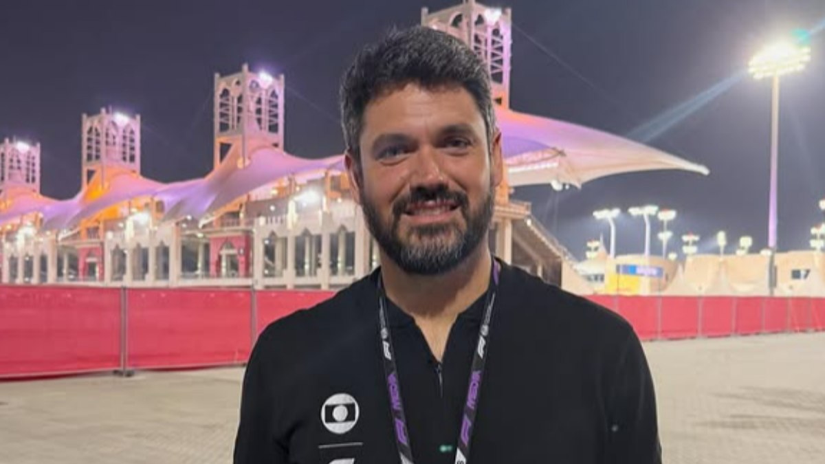Marcelo Courrege bate