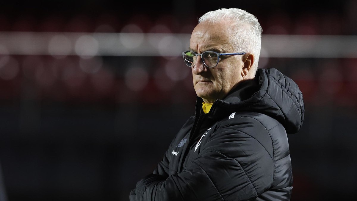 Dorival é detonado após seis meses sem vencer rivais brasileiros