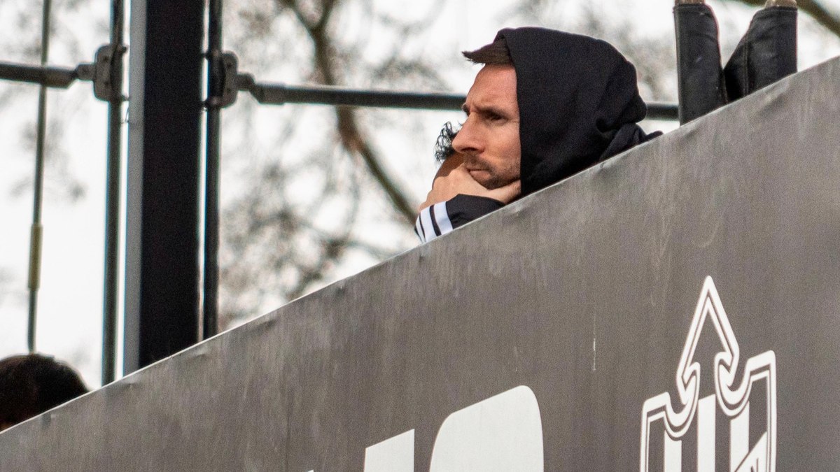 VÍDEO: Messi surpreende e marca presença na 4ª divisão argentina