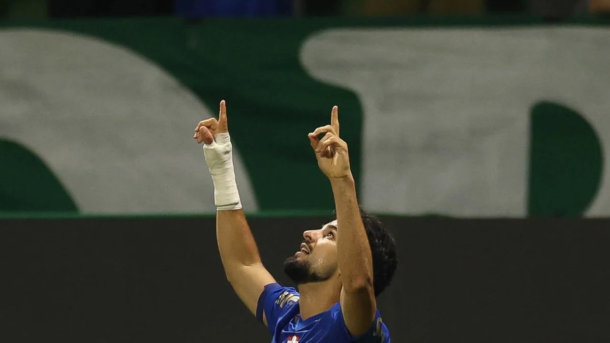 Andreas celebra triunfo, mira clássico e destaca: “Temos quinze finais”