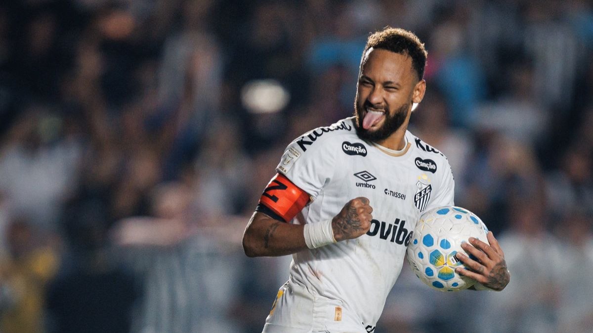 Lateral do Vasco xinga e aponta deslealdade de Neymar: "Maldoso"