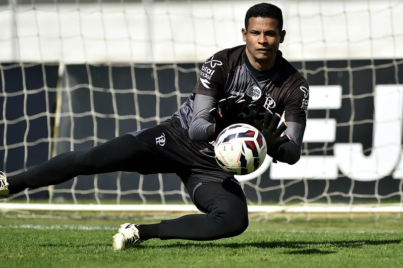 Noroeste anuncia goleiro experiente ex