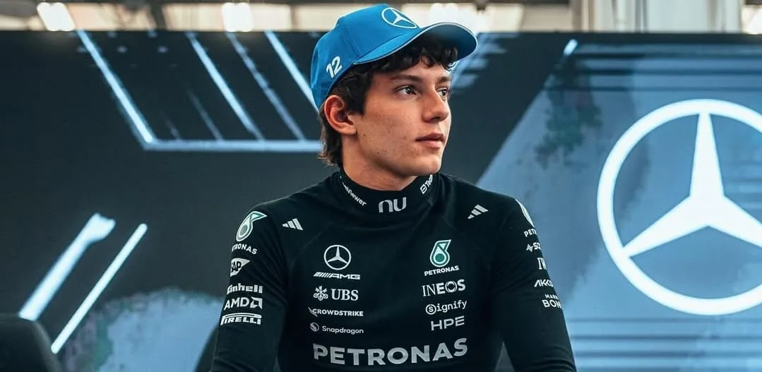 Mercedes volta a dominar treino livre e Antonelli é o mais veloz