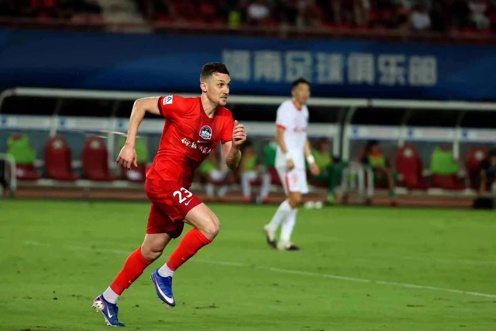 Ex-Paysandu, Lucas Maia faz gol de cabeça e garante vitória na Liga Chinesa