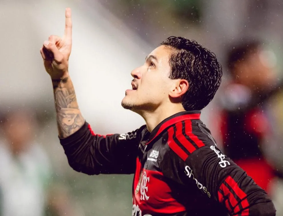 BRASILEIRÃO: Flamengo goleia; Palmeiras, Athletico e Cruzeiro vencem