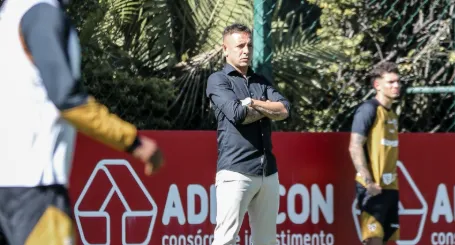 Rafinha é promovido a executivo de futebol no São Paulo