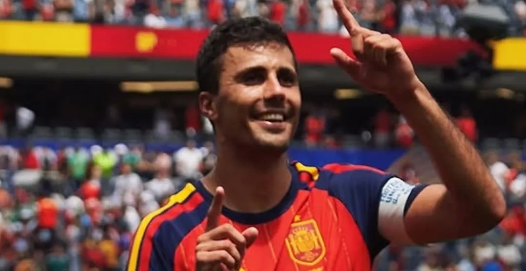 Rodri se junta a grupo vencedor da Copa, Champions e Bola de Ouro