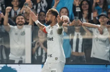 BRASILEIRÃO: Neymar salva o Santos em empate com o lanterna e Furacão embala