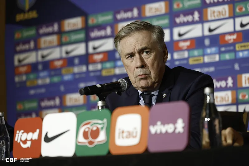 Maldini revela conversa com Ancelotti para assumir seleção da Itália