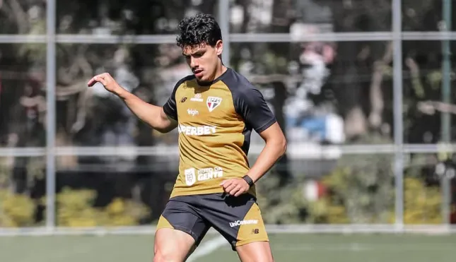São Paulo libera Moreira para o futebol árabe