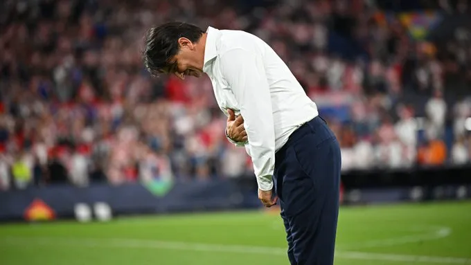 Técnico deixa Croácia após queda na Copa e encerra ciclo de 9 anos