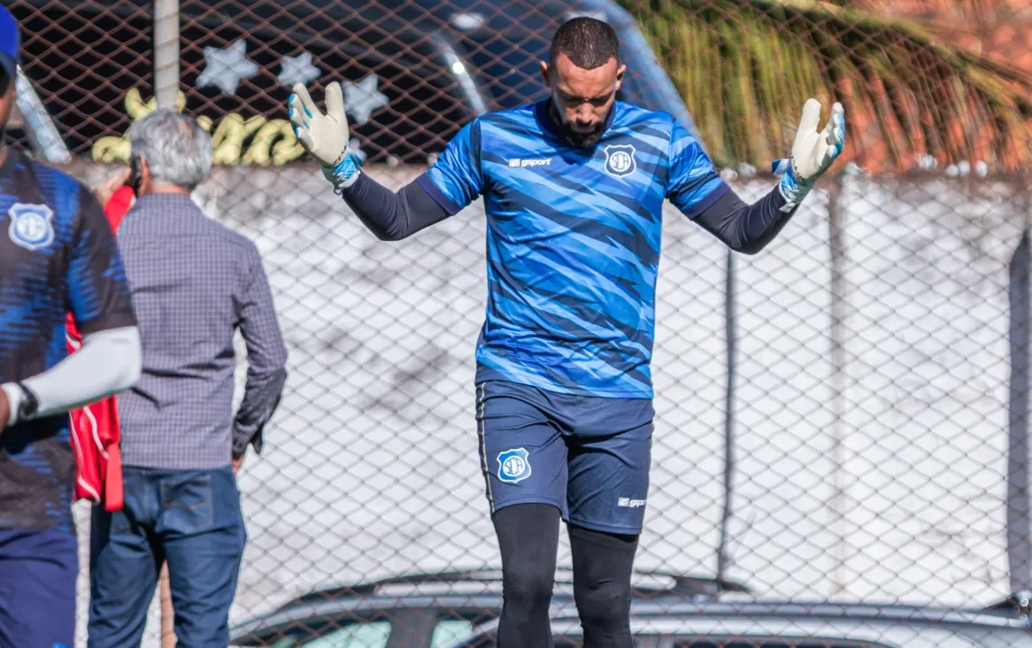 Marília anuncia goleiro ex-Aymores
