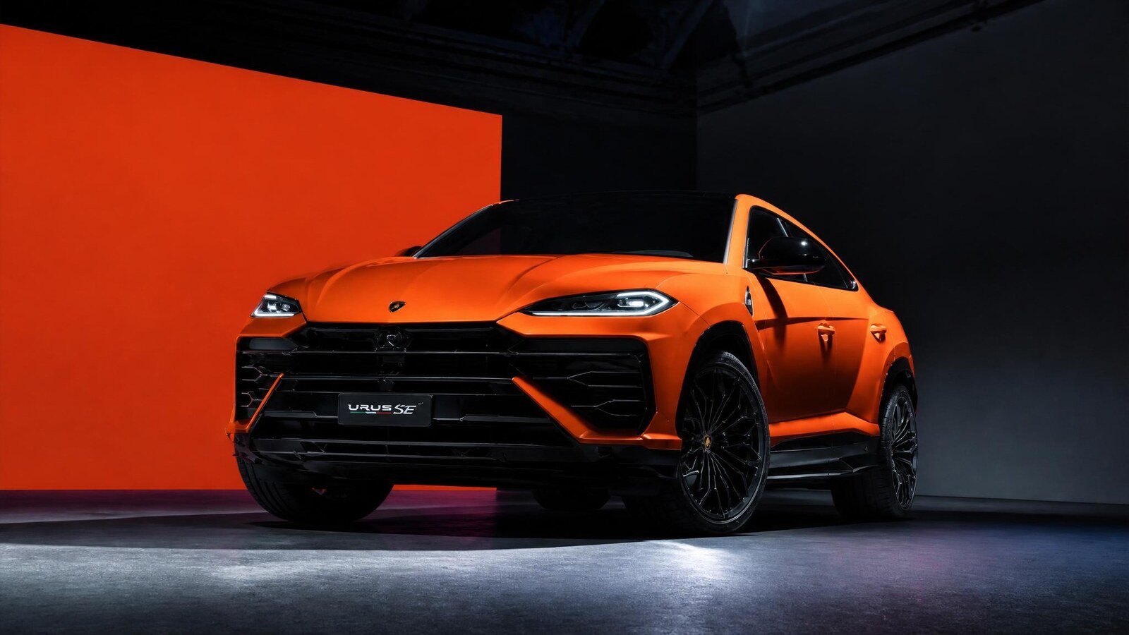 Novo Lamborghini Urus manterá a praticidade familiar e a condução de superesportivo com um V8 híbrido de mais de 811 cv