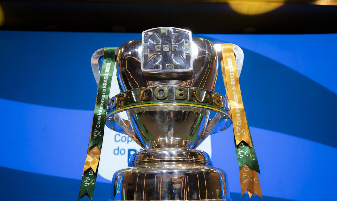 Jogos de futebol hoje (02/08): veja horários e onde assistir ao vivo