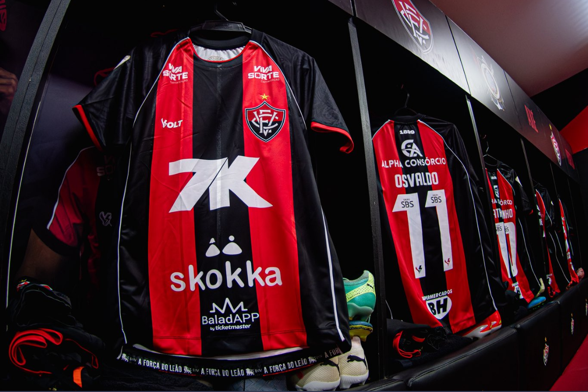 Vitória x Vasco: Jair Ventura mantém base titular e define escalação para retorno do Brasileirão