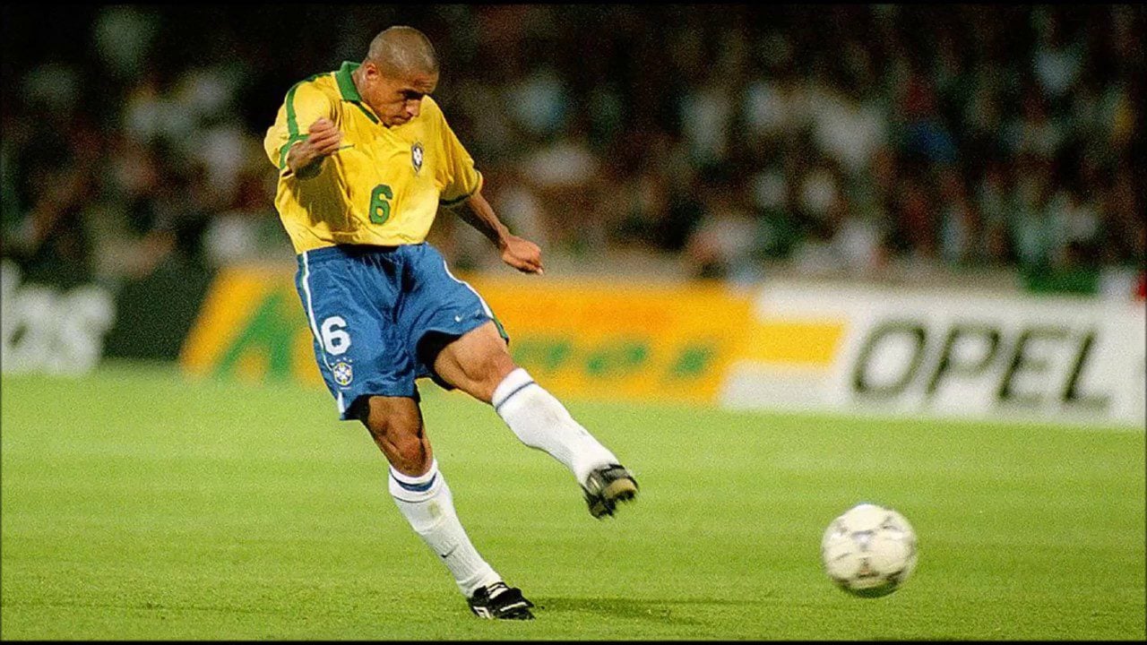 Pentacampeão pela Seleção diz que perdeu 99% do dinheiro que ganhou no futebol após problemas com empresário e família: 'Conta zerada'