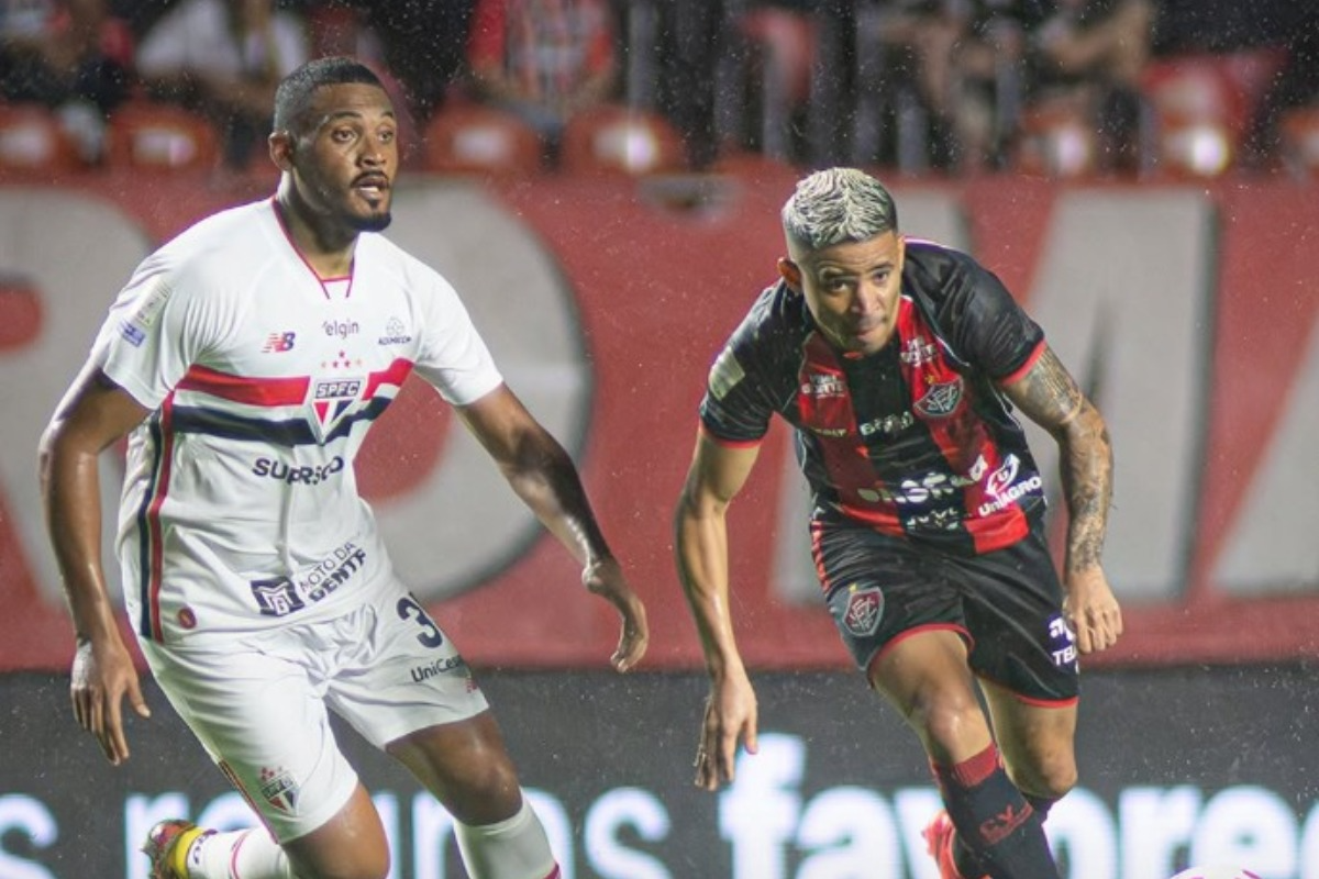 Vitória perde para o São Paulo por 2 a 1 e segue sem vencer fora de casa no Brasileirão
