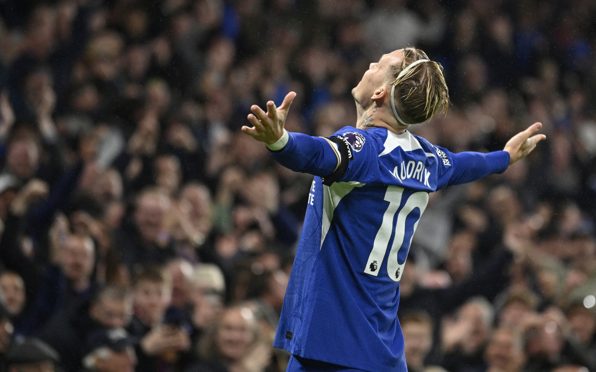 Atacante do Chelsea é liberado para voltar a jogar após caso de doping