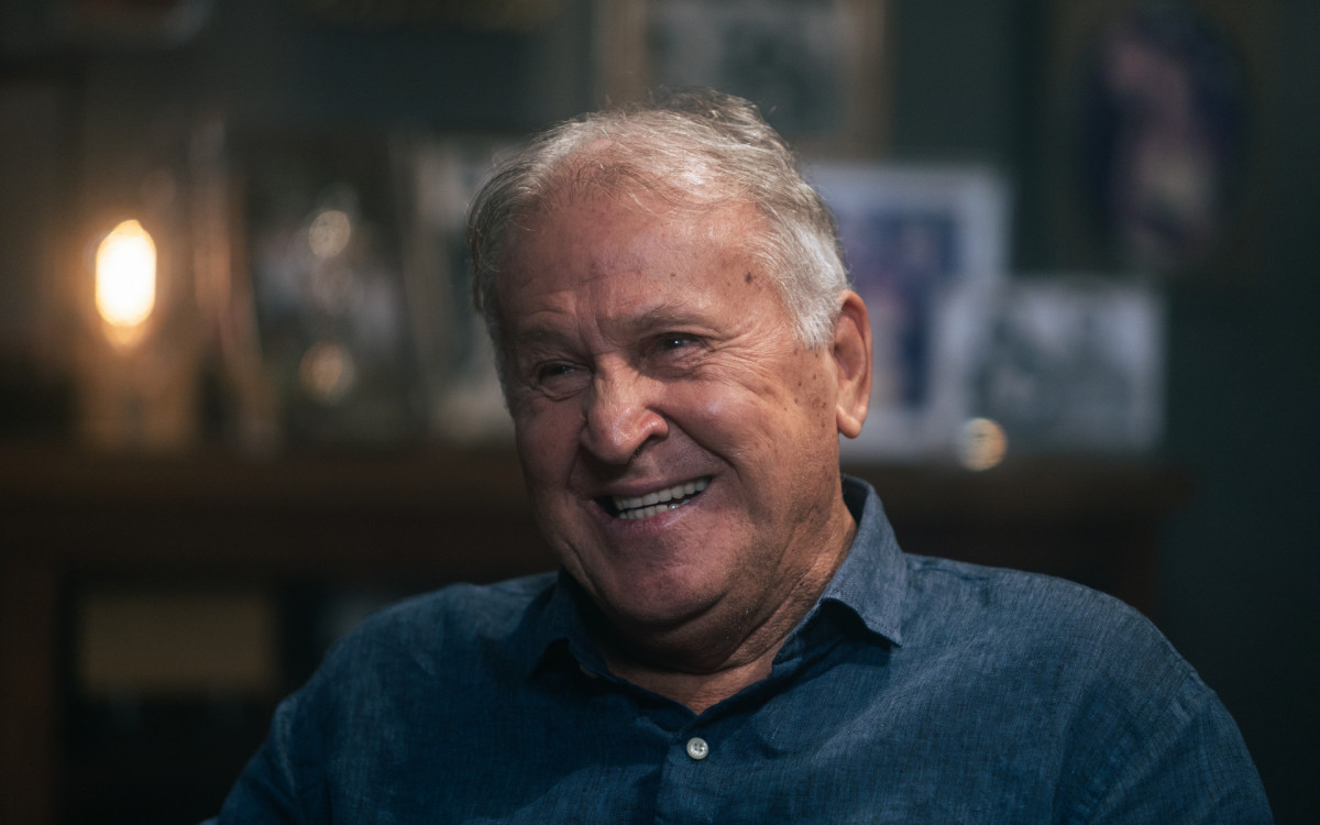 Documentário de Zico passará pela primeira vez na televisão brasileira