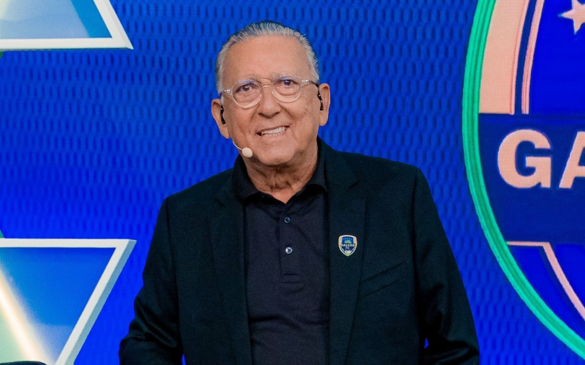 Galvão Bueno cita má fase do Flamengo e exalta o Palmeiras