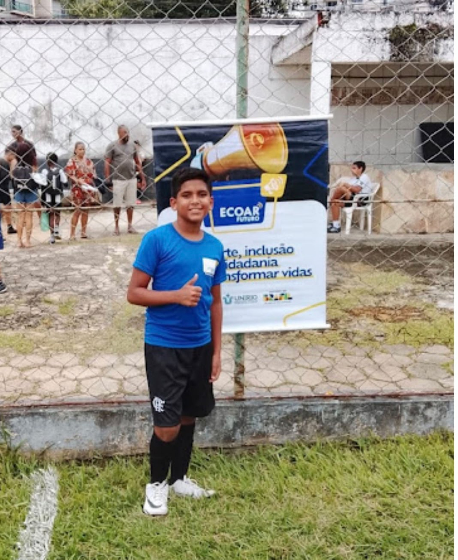Jovem integrante do Projeto Ecoar, em Três Rios, é convidado para peneira no Rio