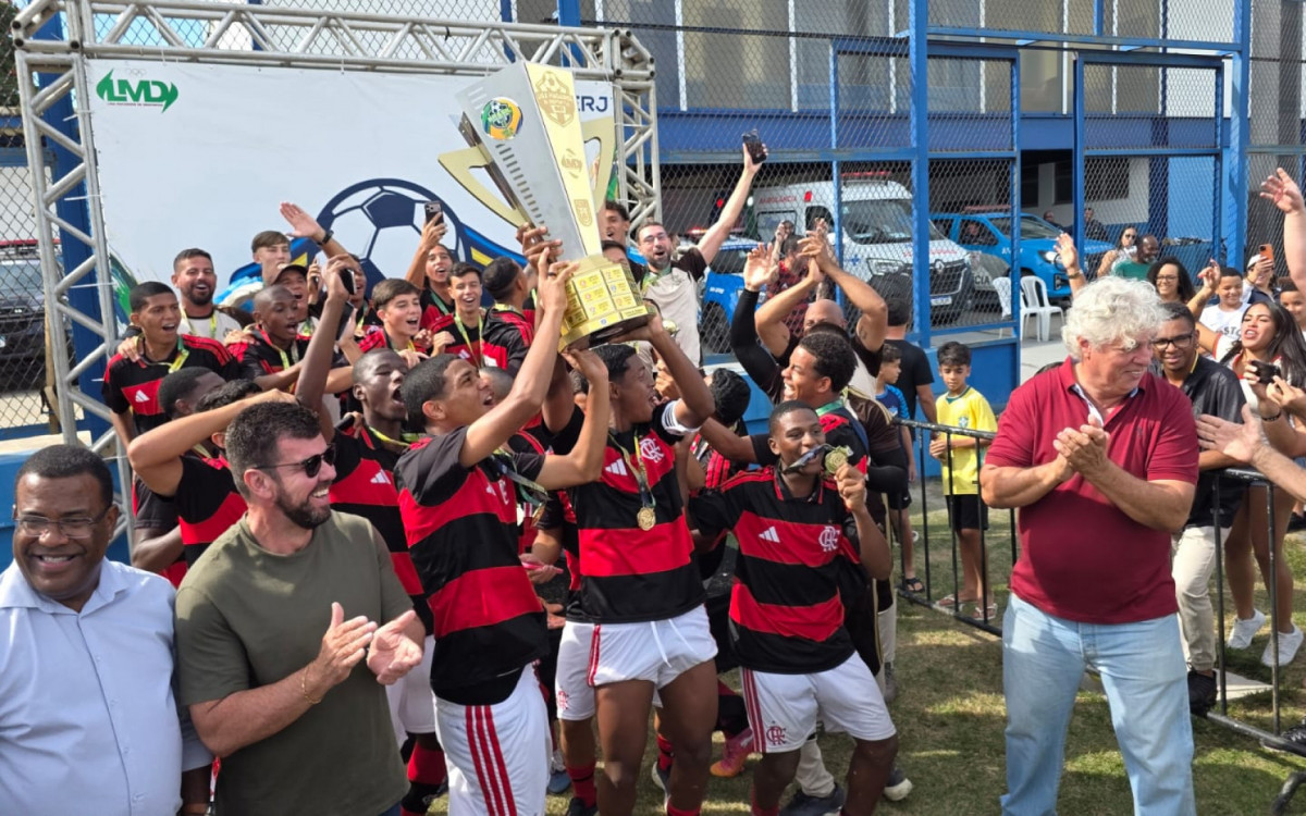 Flamengo supera Vasco nos pênaltis e conquista tricampeonato da Brasil Soccer Cup em Macaé