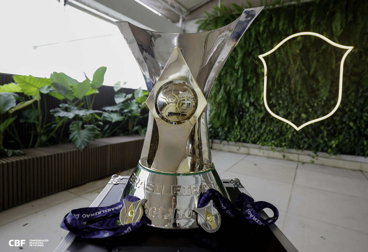 Futebol brasileiro de 2027 terá Copa do Brasil antecipada e paralisação para o Mundial Feminino; veja mudanças