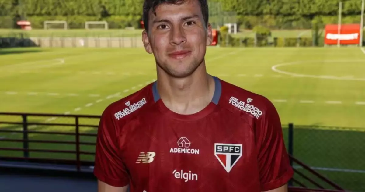 Salário impede Gonzalo Tapia de deixar o São Paulo
