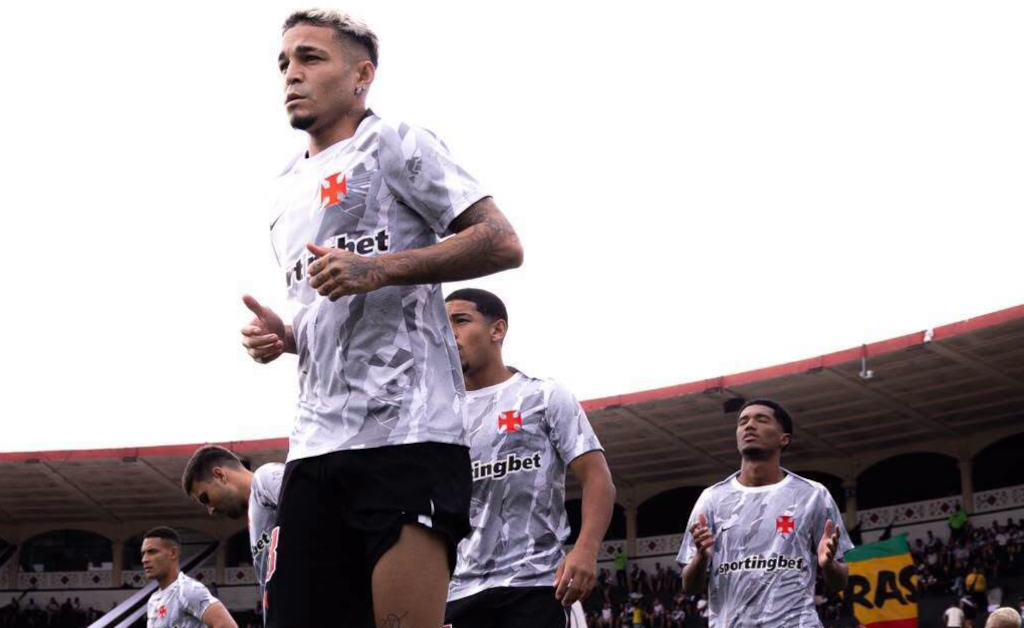 Vasco quer manter embalo e São Paulo busca recuperação; confira a rodada