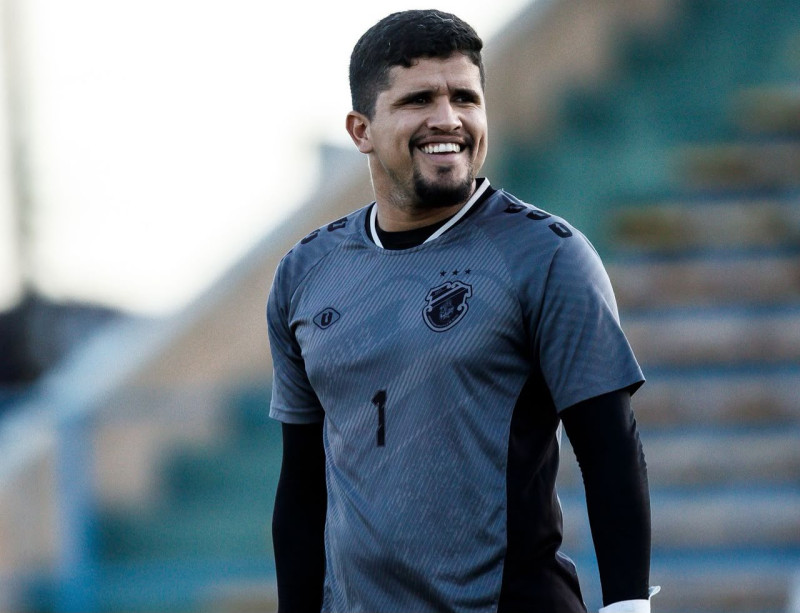 campeão estadual como primeiro reforço para o Piauiense Série B 2026