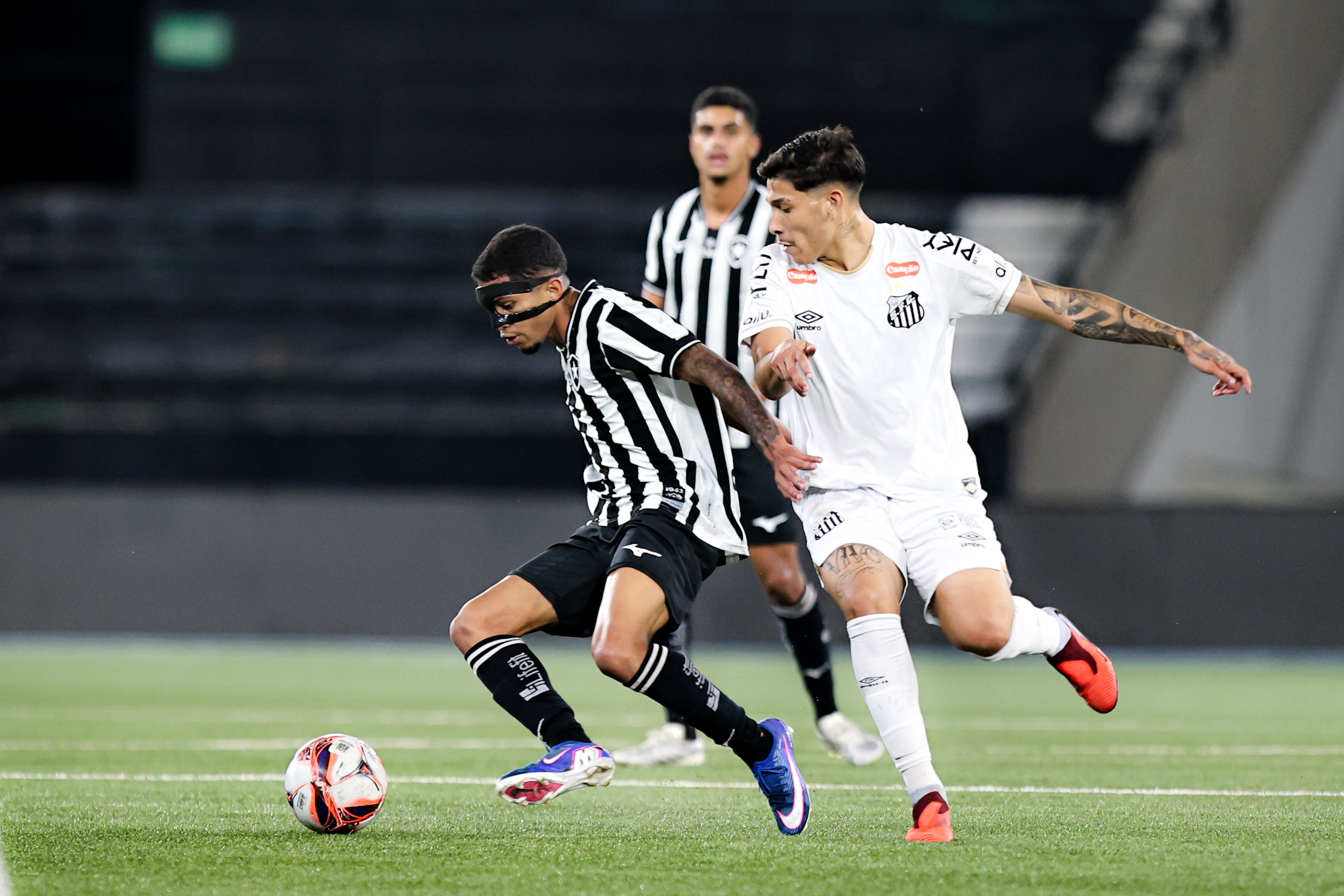 Santos perde do Botafogo, mas avança para encarar o Bragantino na semifinal do Brasileiro sub-20