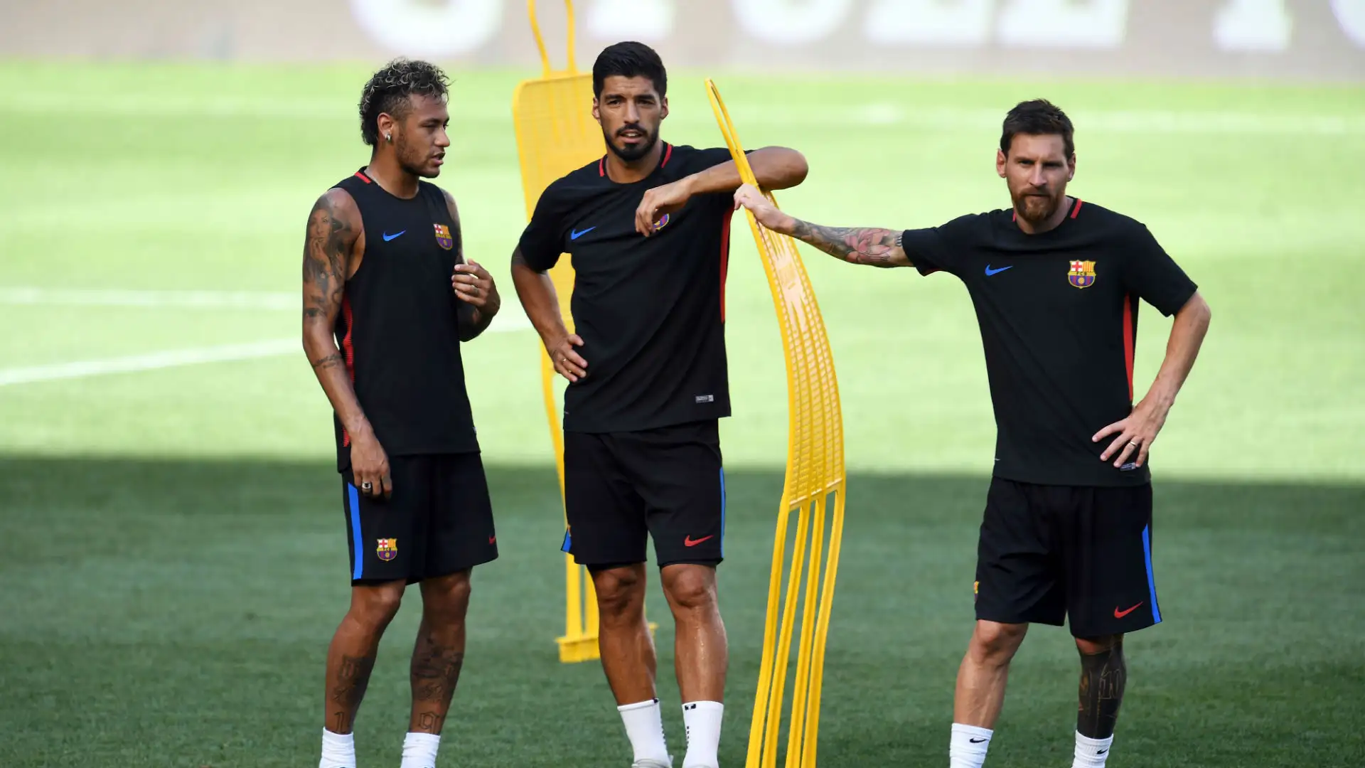 Time do exterior prepara plano para reunir trio histórico com Neymar, Messi e Suárez