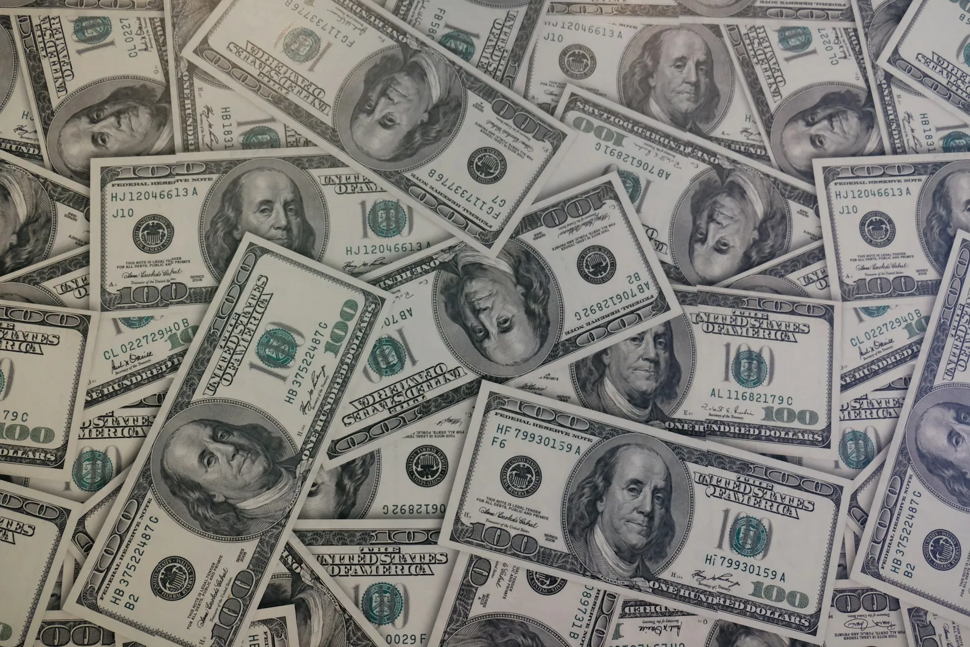 Brasileiro mais rico do mundo tem fortuna de US$ 28,3 bilhões e decidiu comprar time de futebol