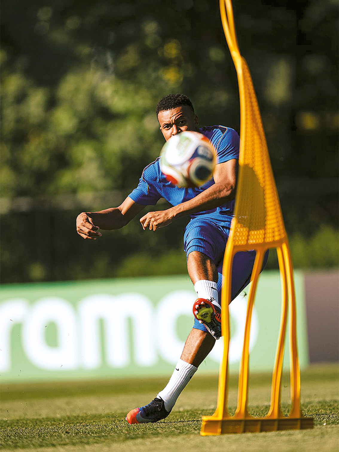 Semifinal Espanha x França marca duelo entre Lamine Yamal e Mbappé