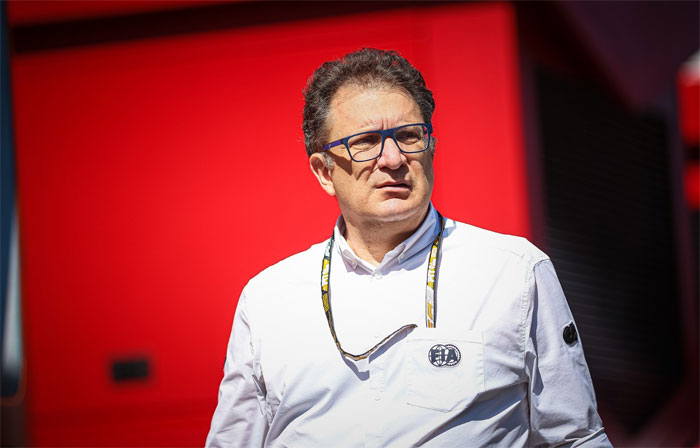 FIA revela disputa entre montadoras pelo futuro da F1