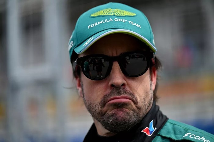 Alonso diz que atualização da Aston Martin não definirá seu futuro