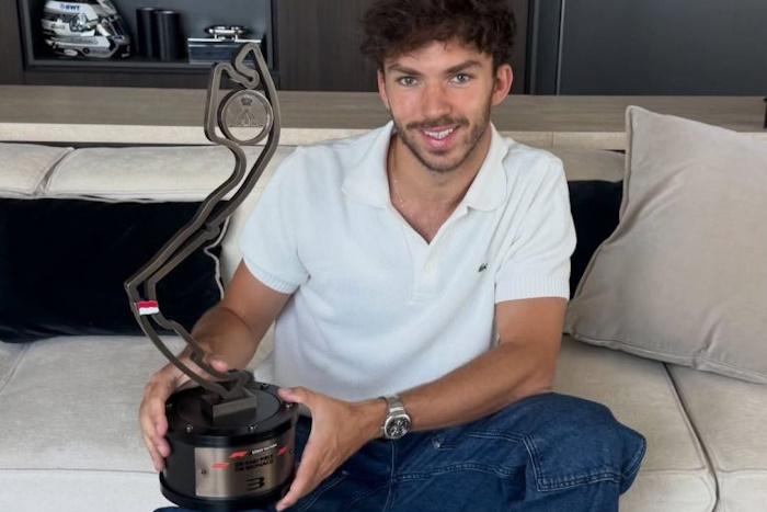 Gasly finalmente recebe seu troféu do GP de Mônaco