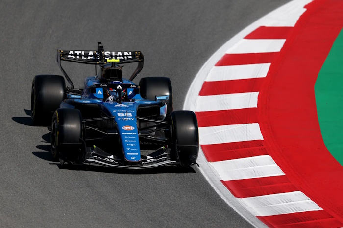 Sainz admite que dificuldades da Williams mudaram seus planos