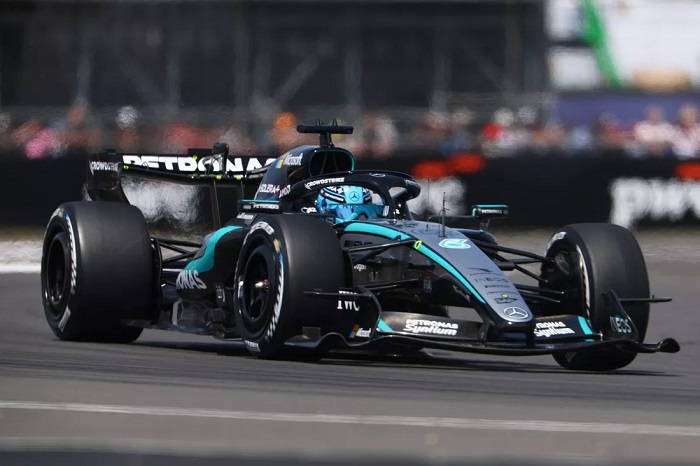 Palmer aponta Russell como sucessor ideal de Verstappen
