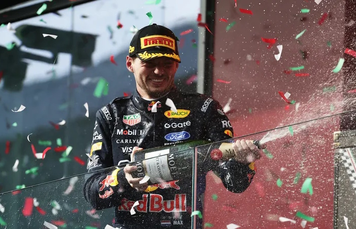 Verstappen pode confirmar permanência na Red Bull em Zandvoort